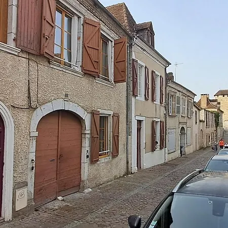 Le Petit Jaune *